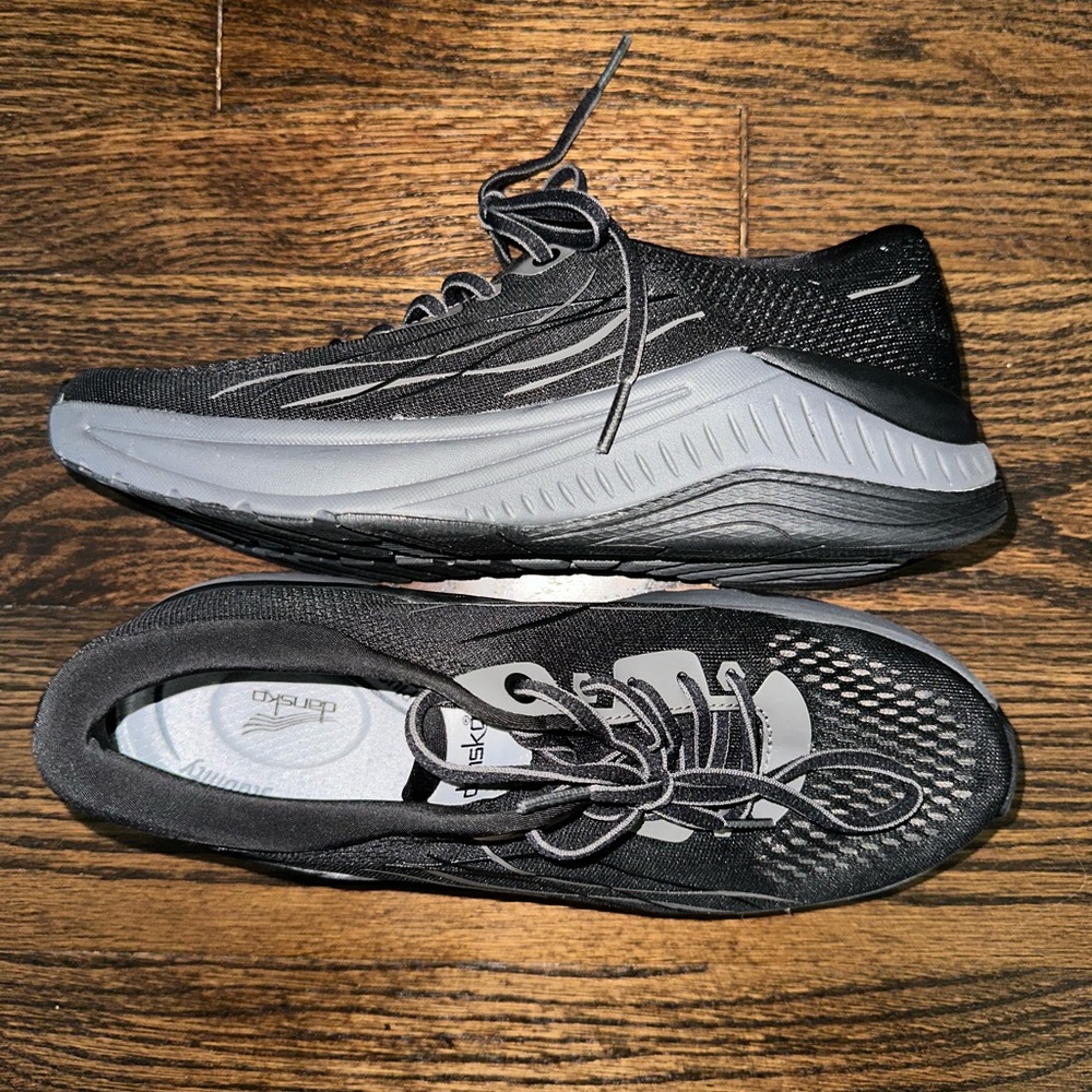 dansko pace mesh